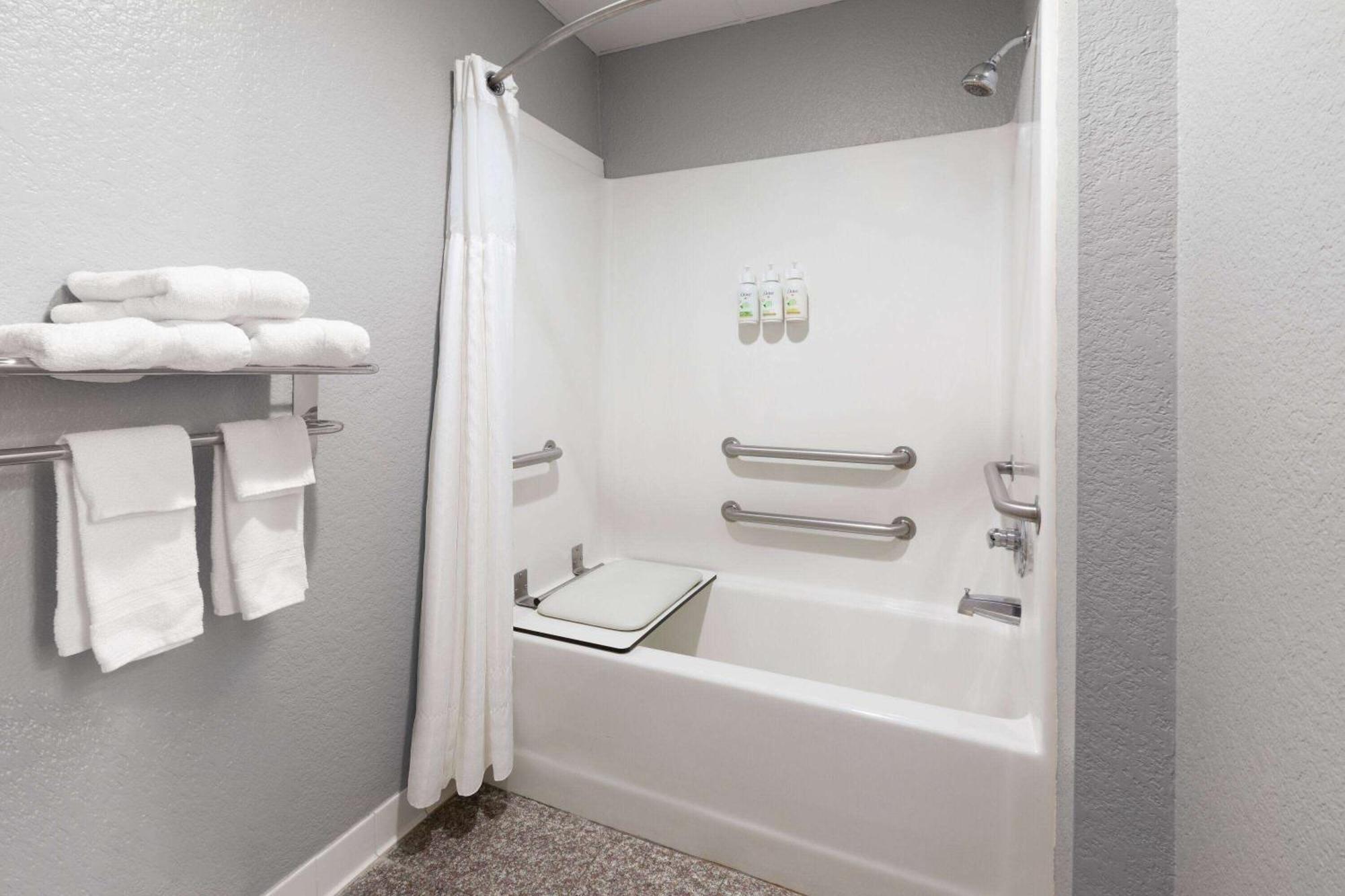 Pioneer Inn & Suites Grinnell Kültér fotó