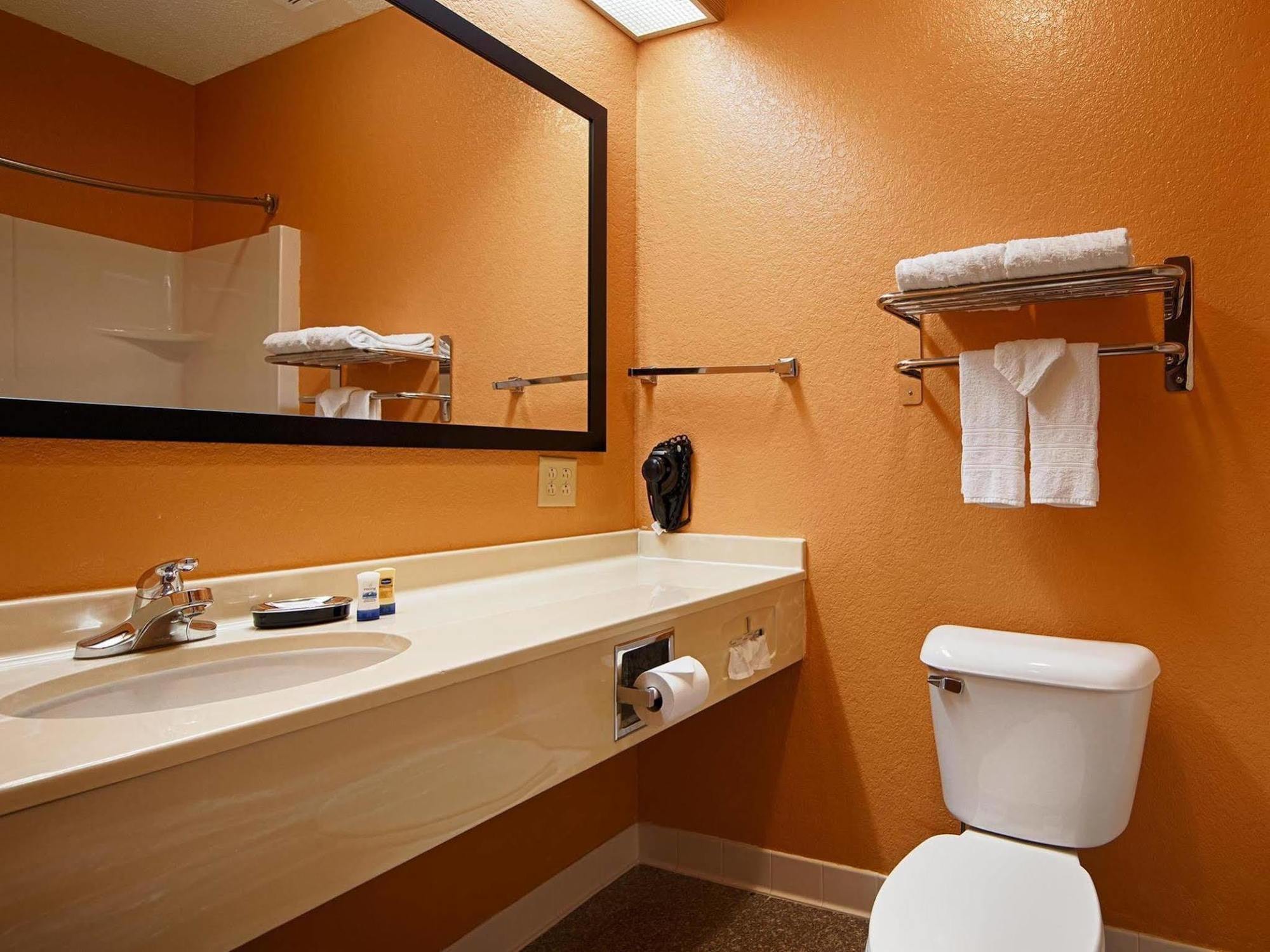 Pioneer Inn & Suites Grinnell Kültér fotó